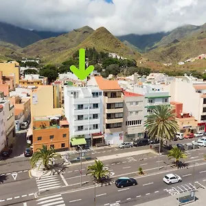 https://home2book-sea-front-las-teresitas-beach-5.in-canary-islands.com